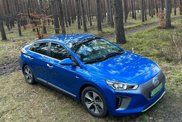 Hyundai IONIQ cena 60800 przebieg: 63000, rok produkcji 2017 z Gryfino małe 172